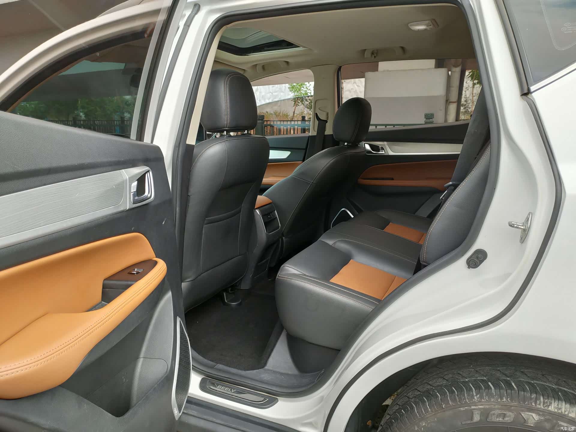 Geely X6, 2018 15