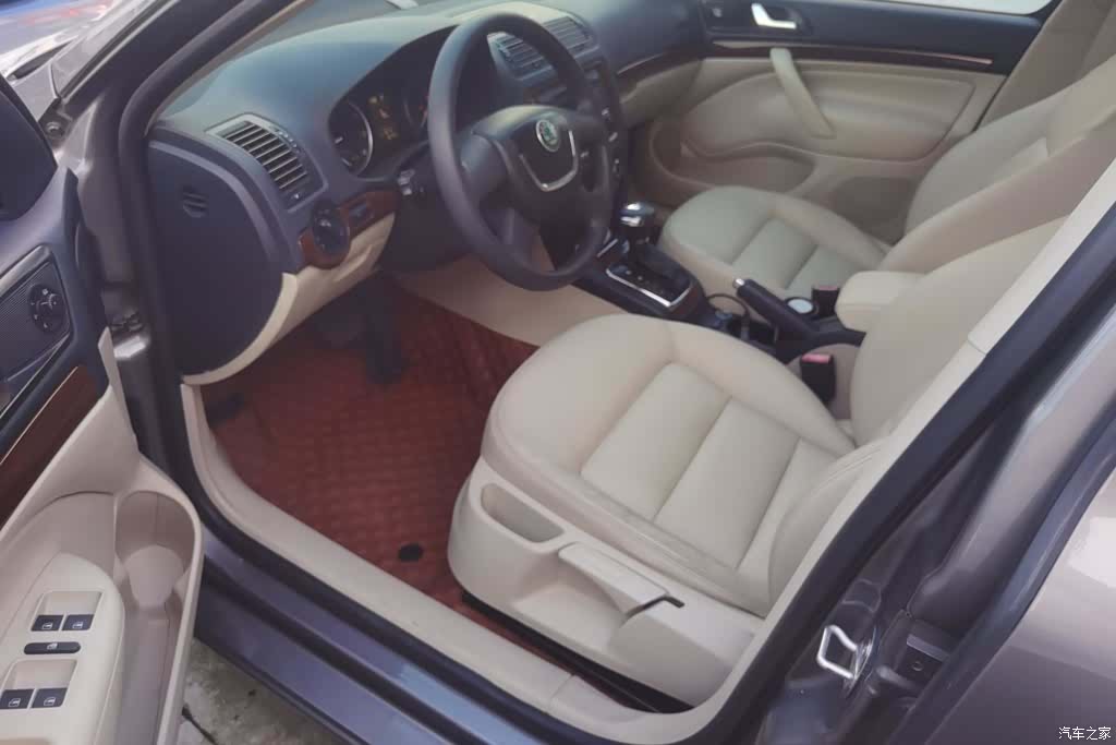 Skoda Octavia, 2011 9