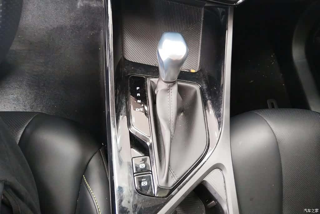 Roewe i5, 2022 16