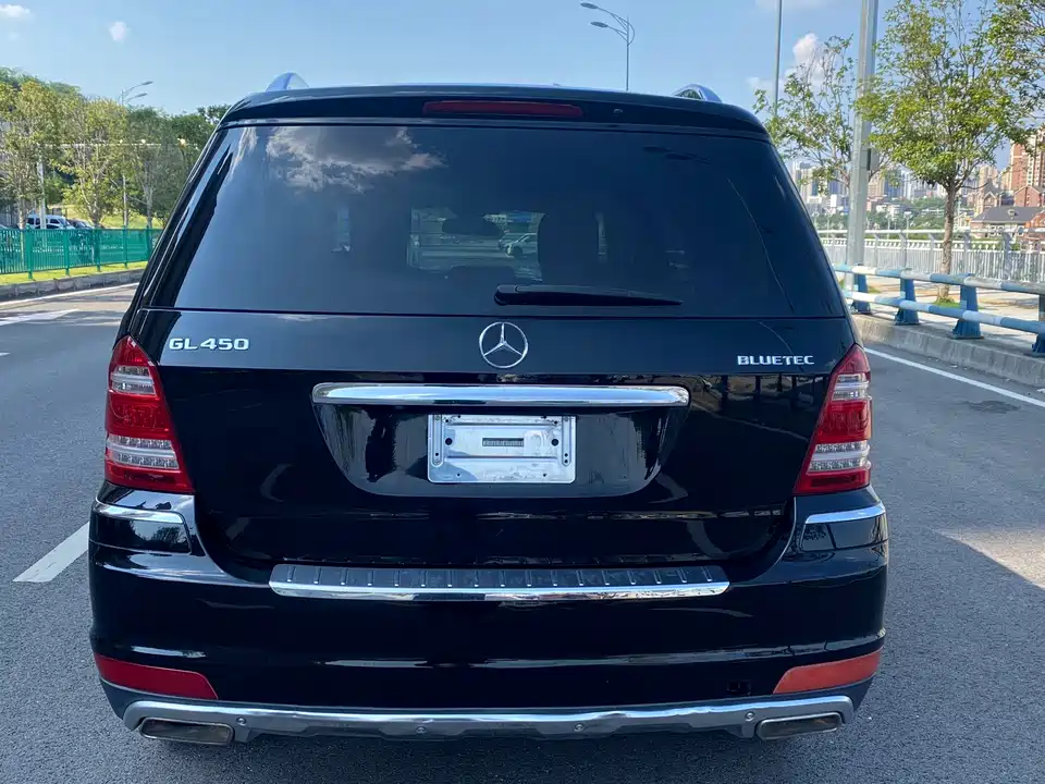 Mercedes-Benz GL grade