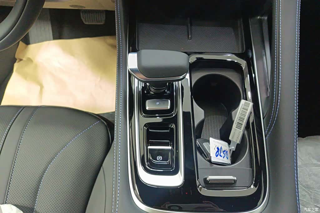 Geely Preface, 2026 16