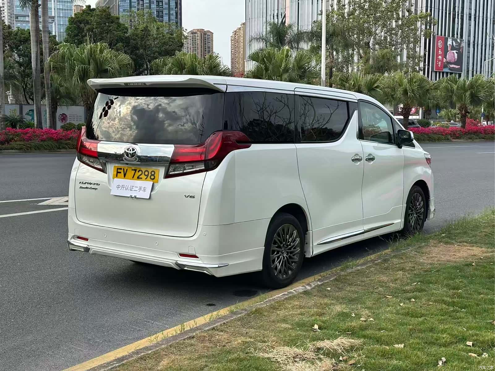 Toyota Alphard, 2017 4