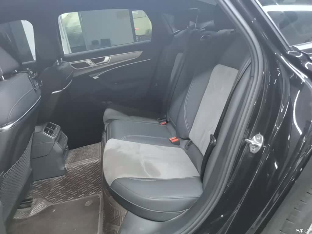 Audi A6L, 2023 17