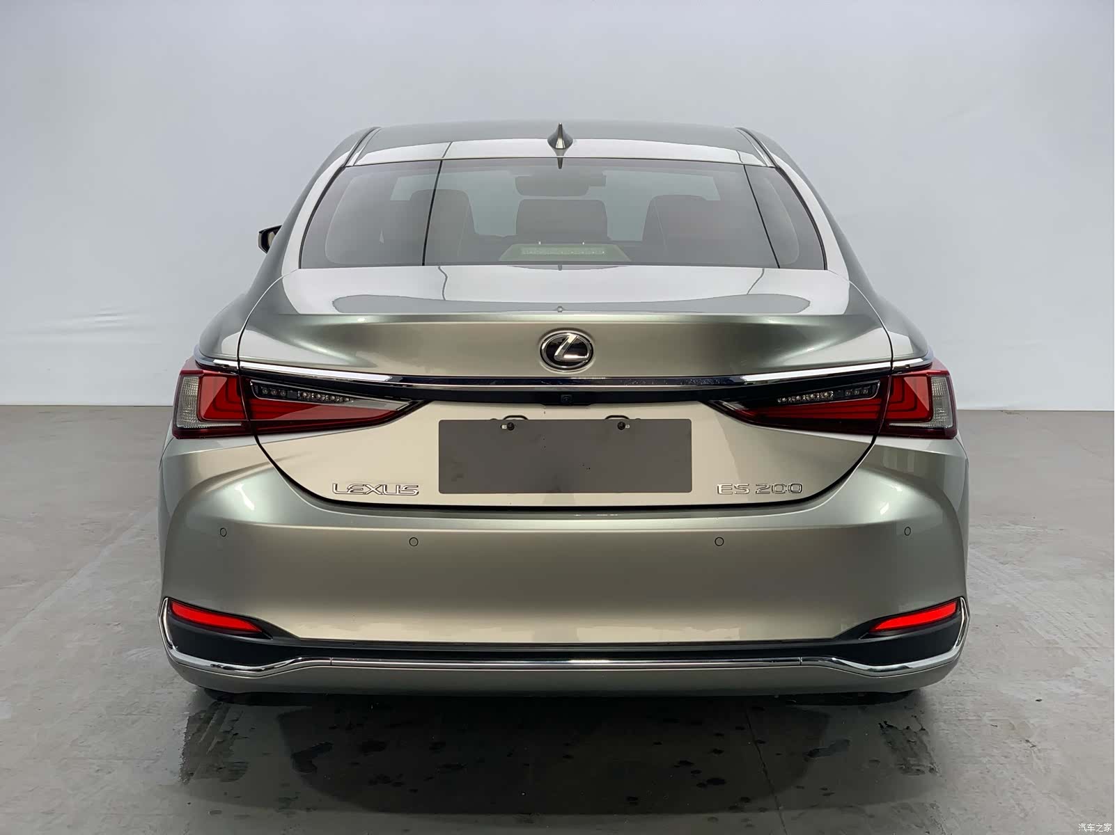 Lexus ES, 2022 6