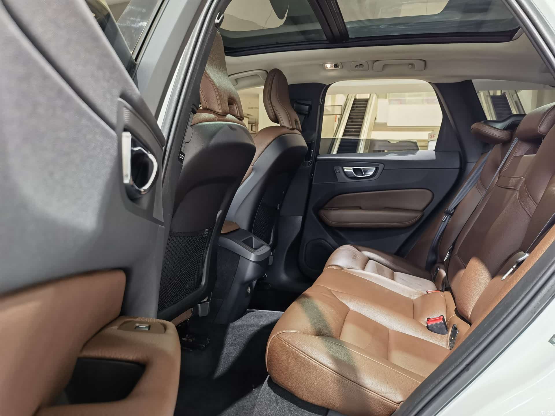 Volvo XC60, 2018 10