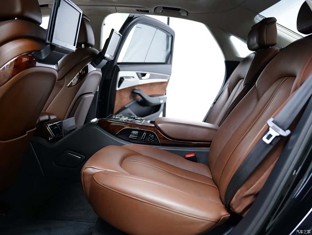 Audi A8L, 2013 35