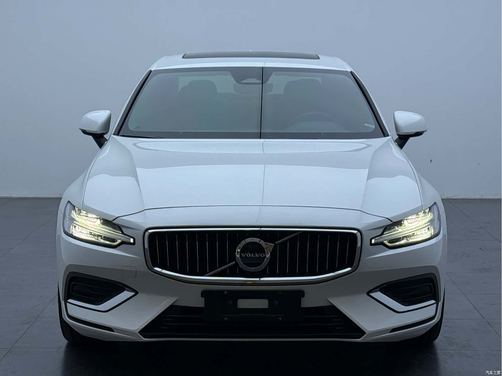 Volvo S60, 2023 2