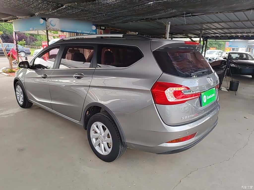 Wuling 310W, 2017 все фото