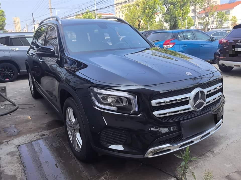 Mercedes-Benz GLB Mercedes-Benz GLB