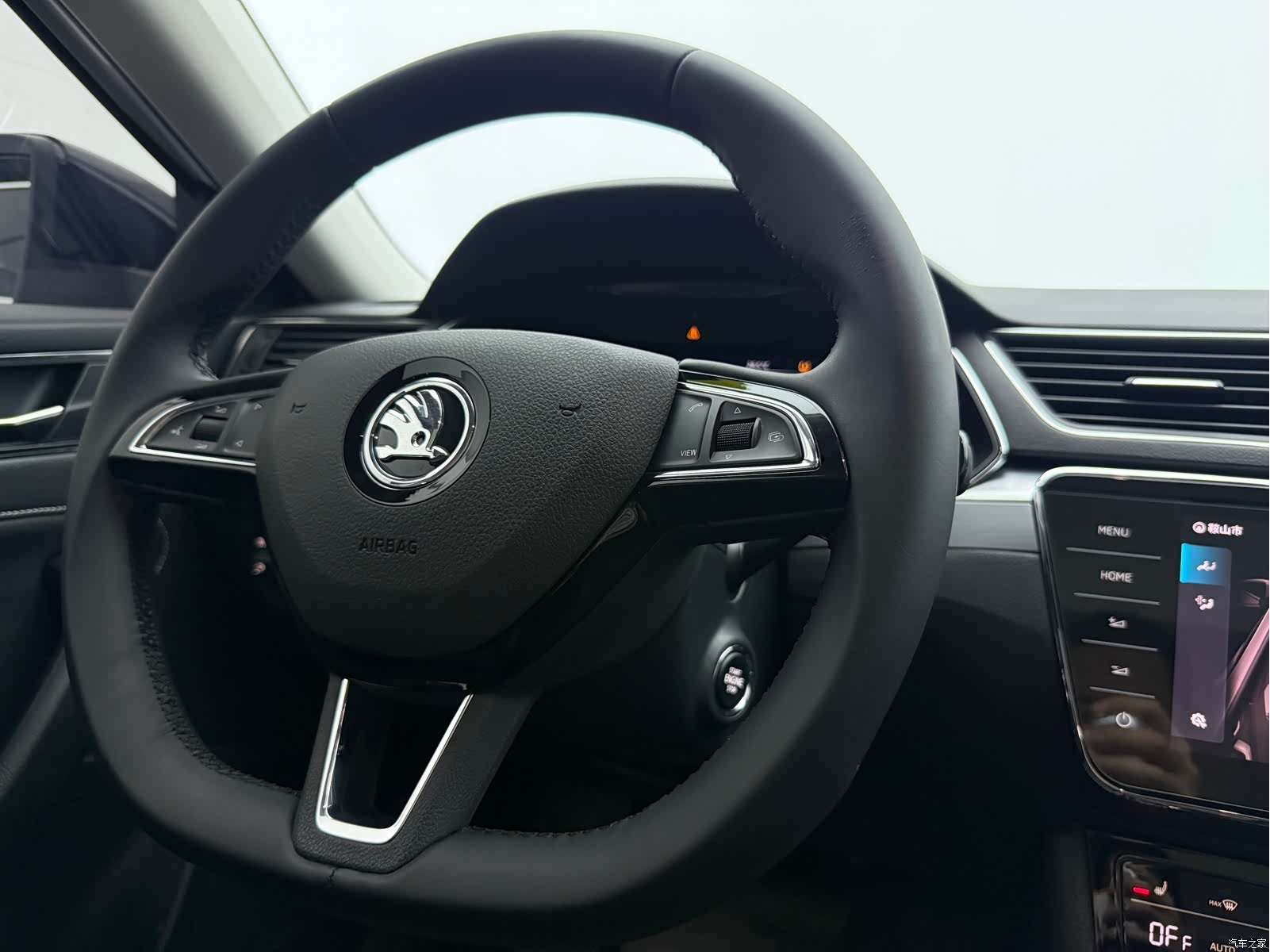 Skoda Superb, 2023 13