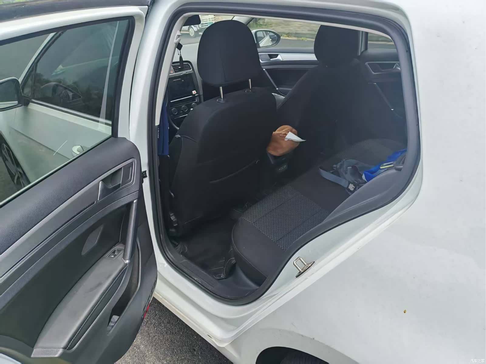 Volkswagen Golf, 2020 4