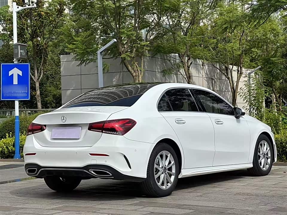 Mercedes-Benz Class A Mercedes-Benz Class A