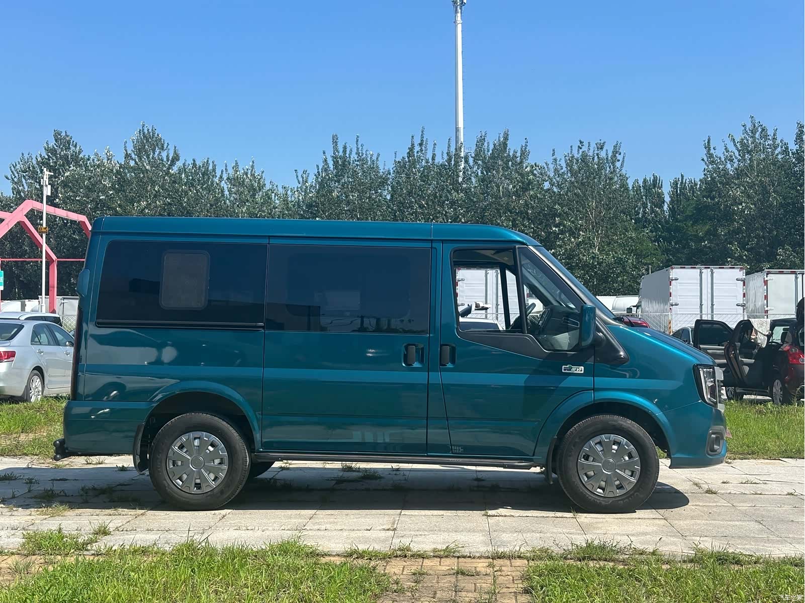 JMC ZiDongDuanZhouDiDing-ShangYunXing-DuoGongNengChengYongCheHaoHuaBan, 2026 3