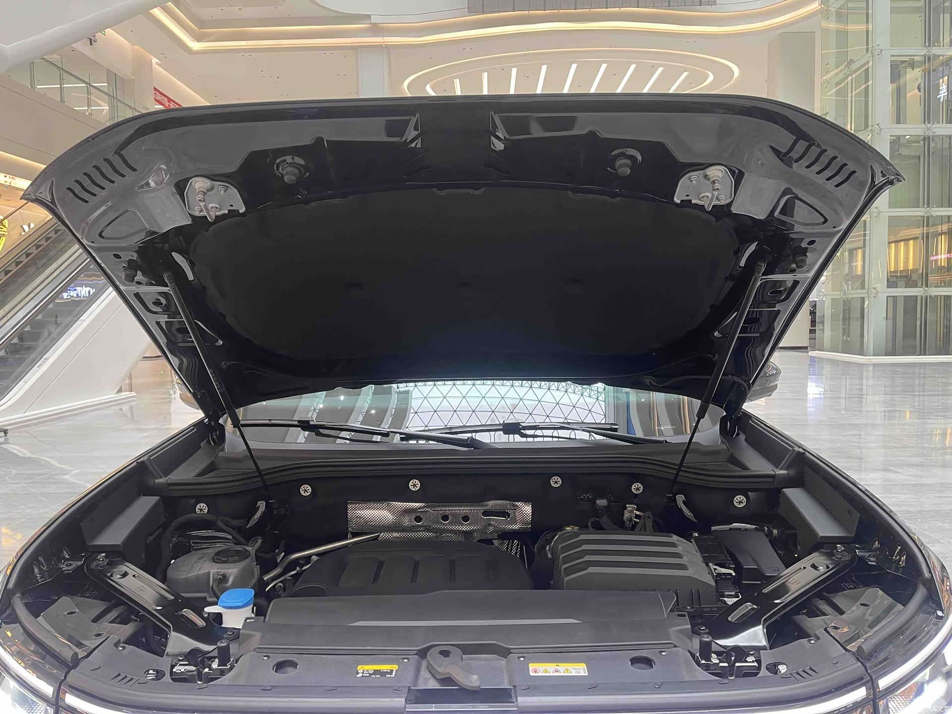 Volkswagen Teramont, 2025 9