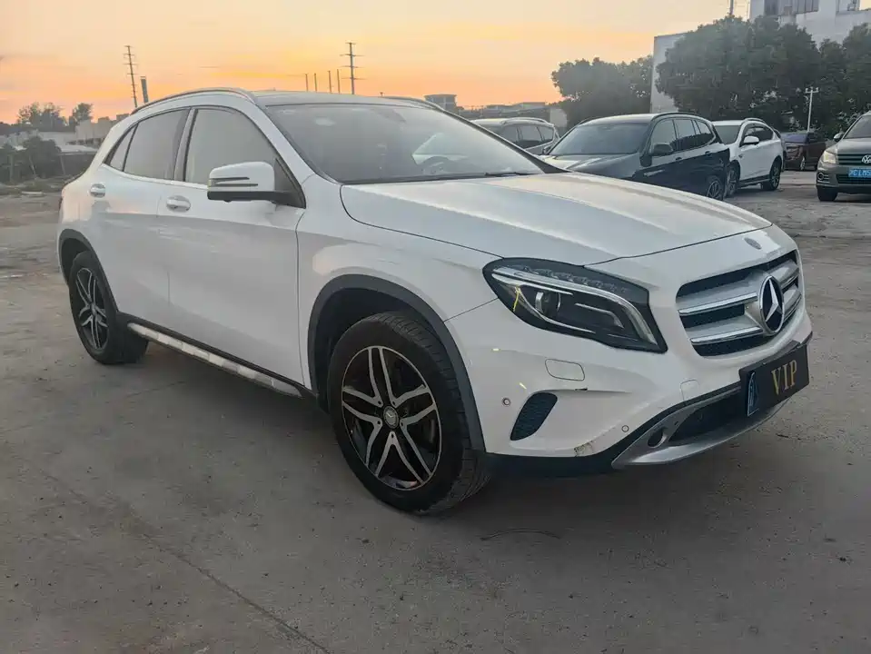 Mercedes-Benz GLA