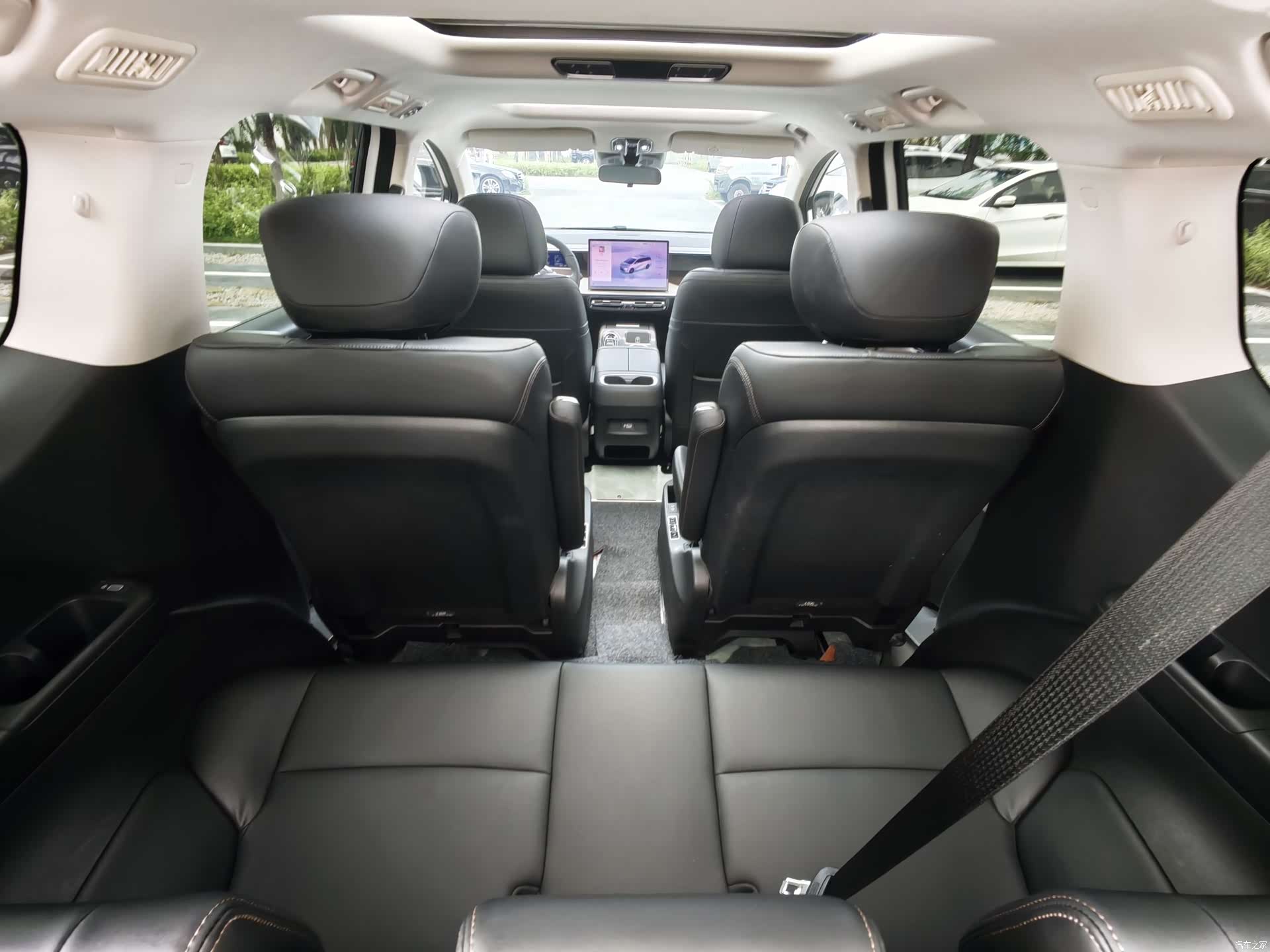 Trumpchi E8, 2024 22