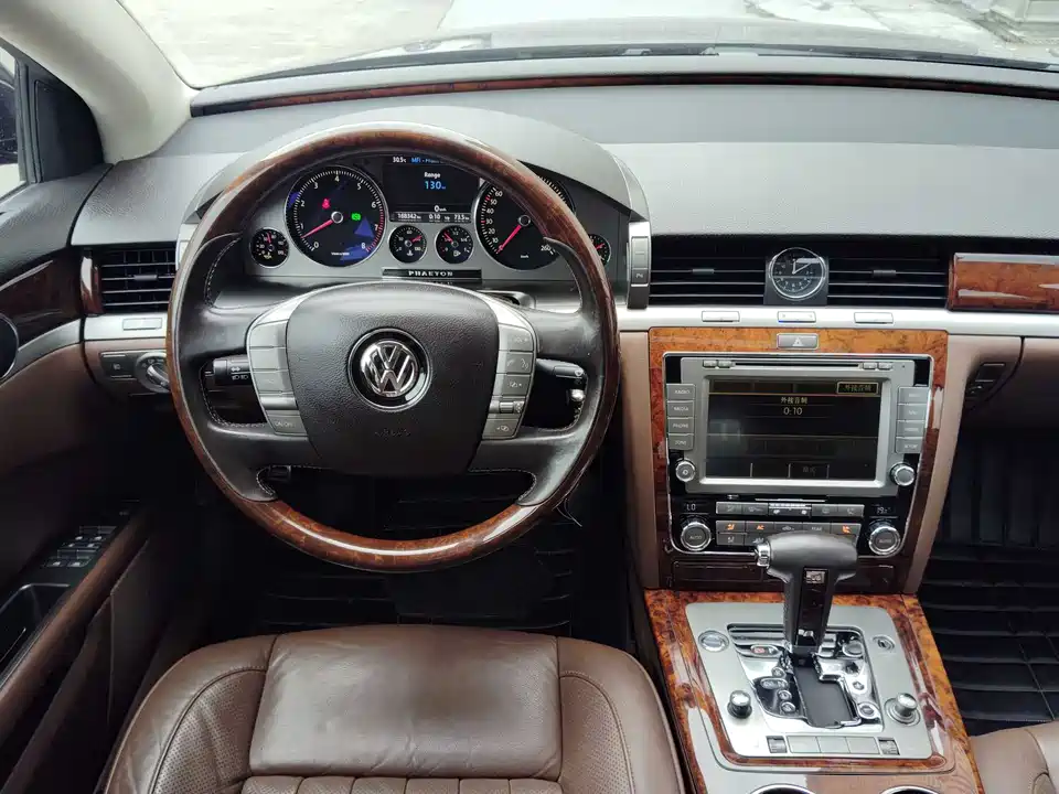 Volkswagen Phaeton