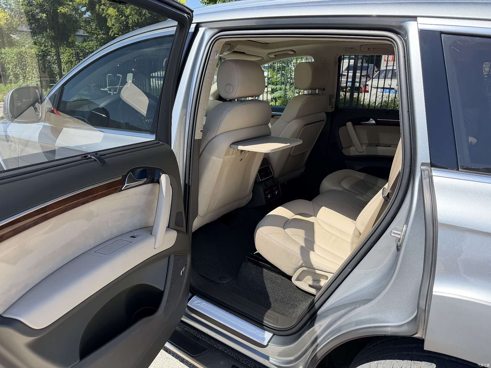 Audi Q7, 2008 10