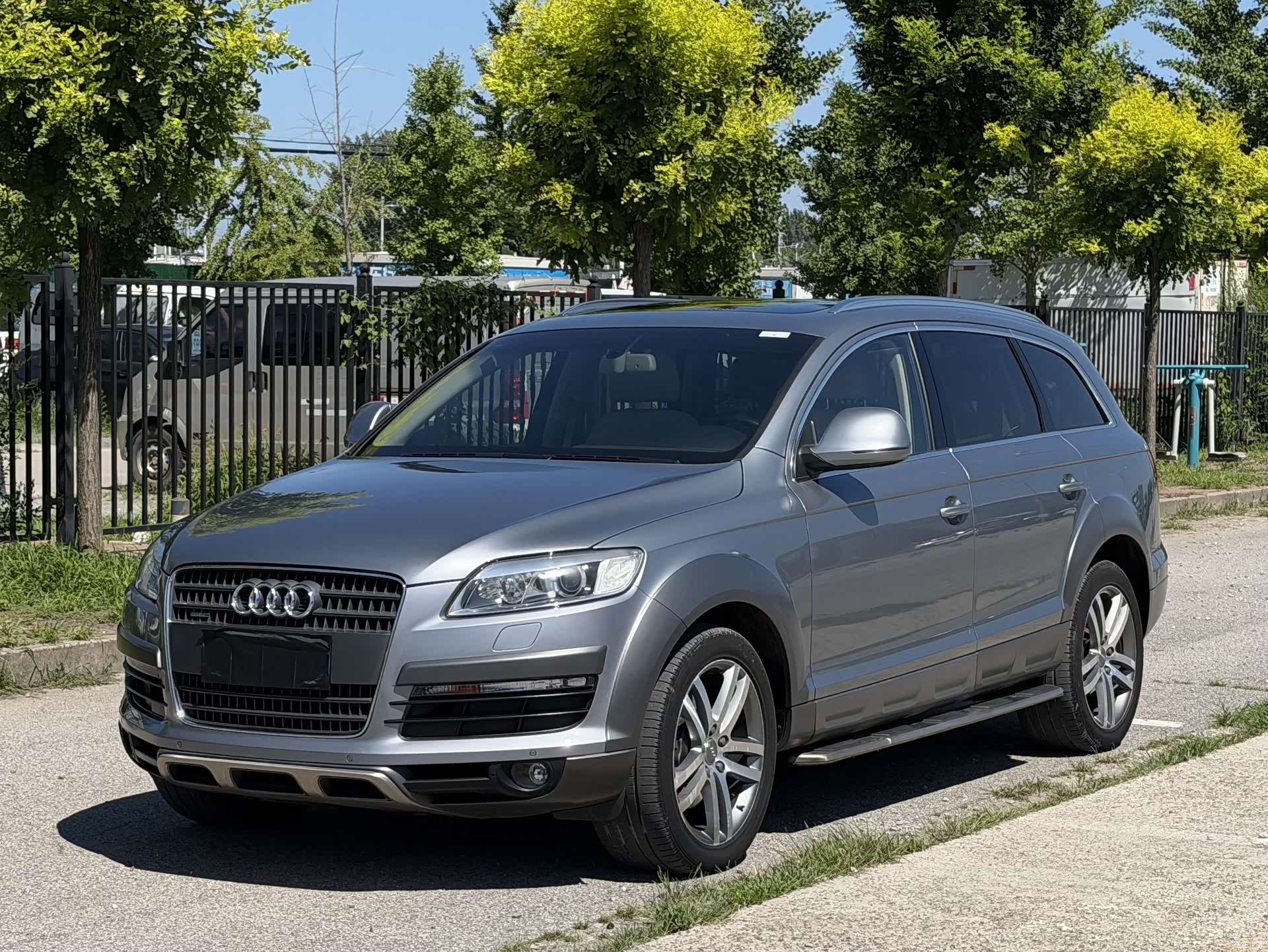 Audi Q7, 2008 1