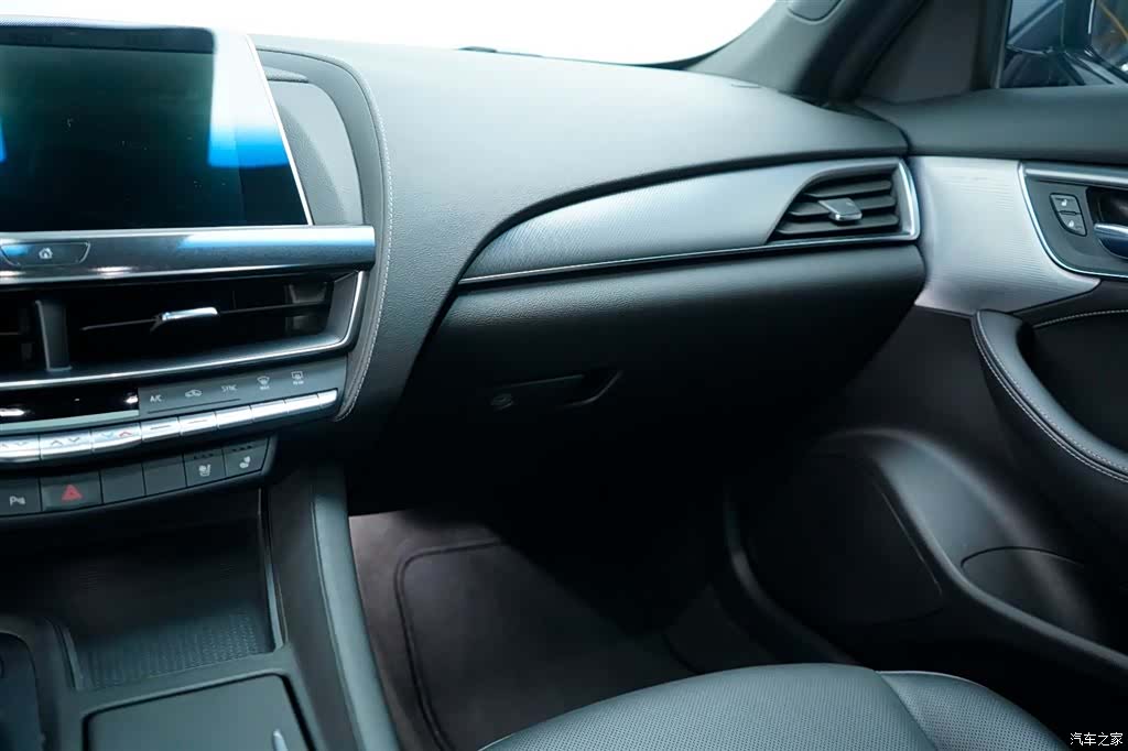 Cadillac CT5, 2022 17