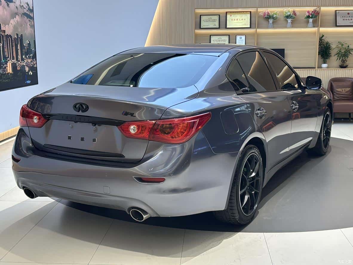Infiniti Q50, 2014 4