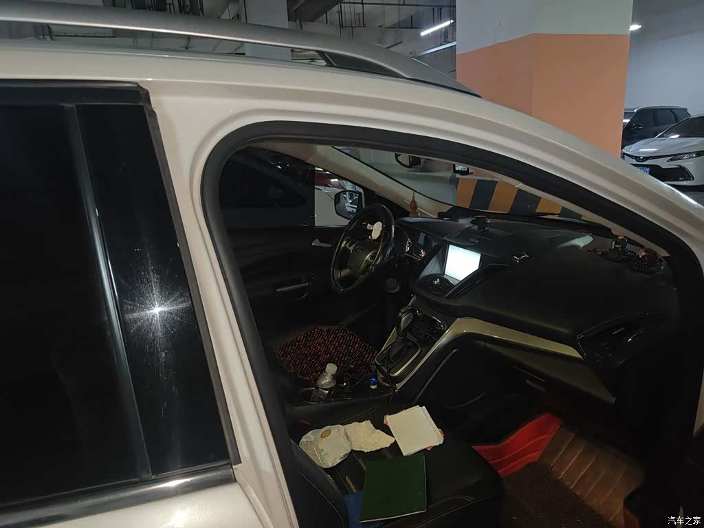 Ford Kuga, 2015 21