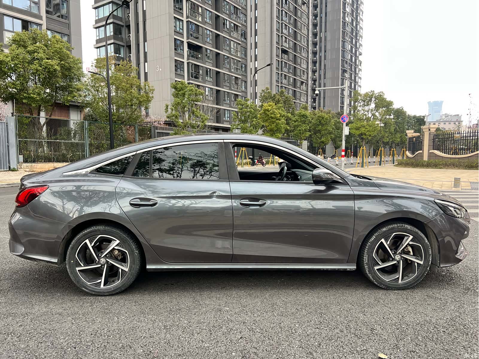 MG MG5, 2021 4