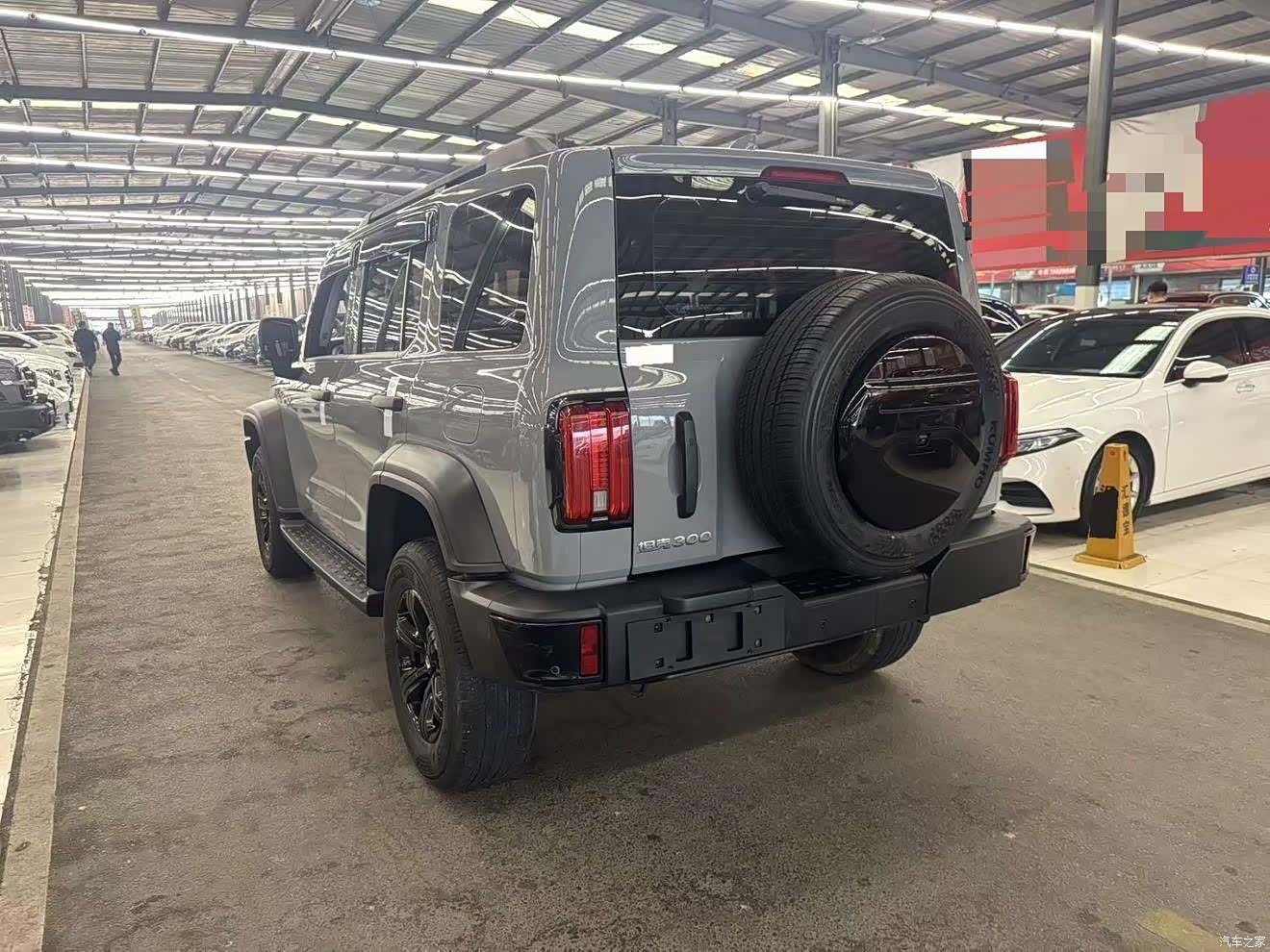 Tank 300, 2023 9