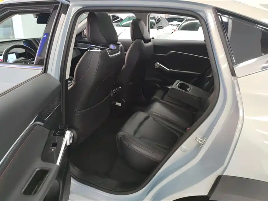 Trumpchi Shadow cool