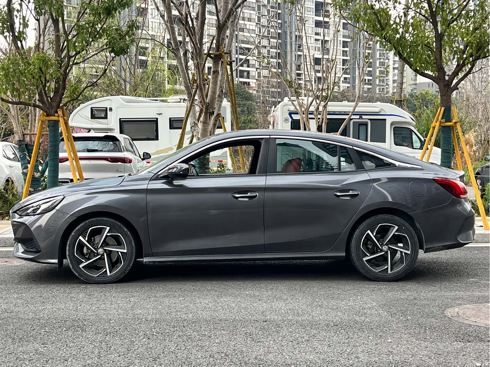 MG MG5, 2021 8