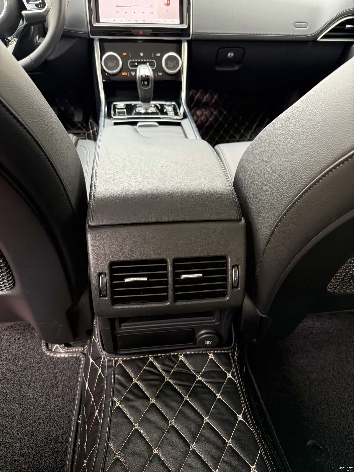 Land Rover XEL, 2021 15