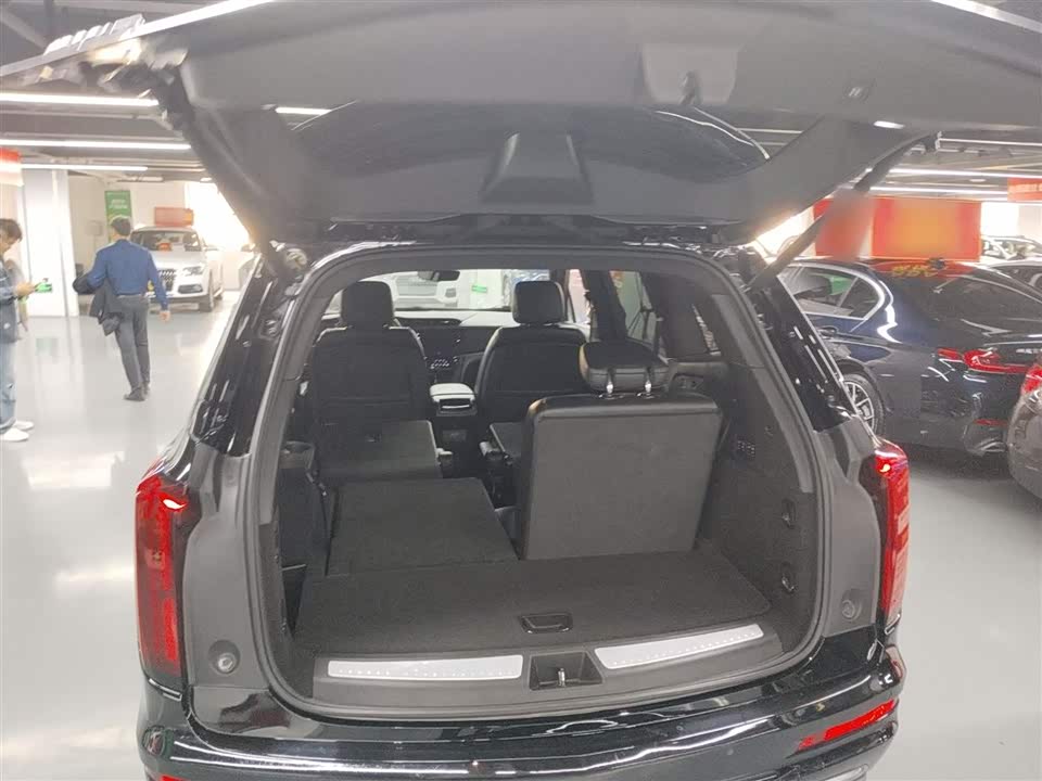 Cadillac XT6
