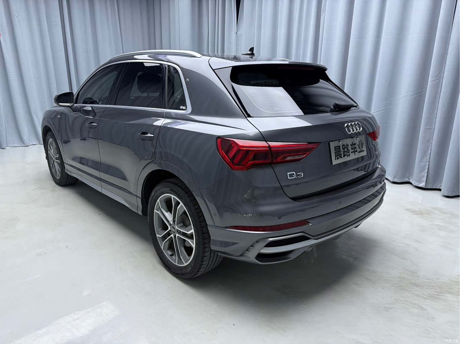 Audi Q3, 2022 4
