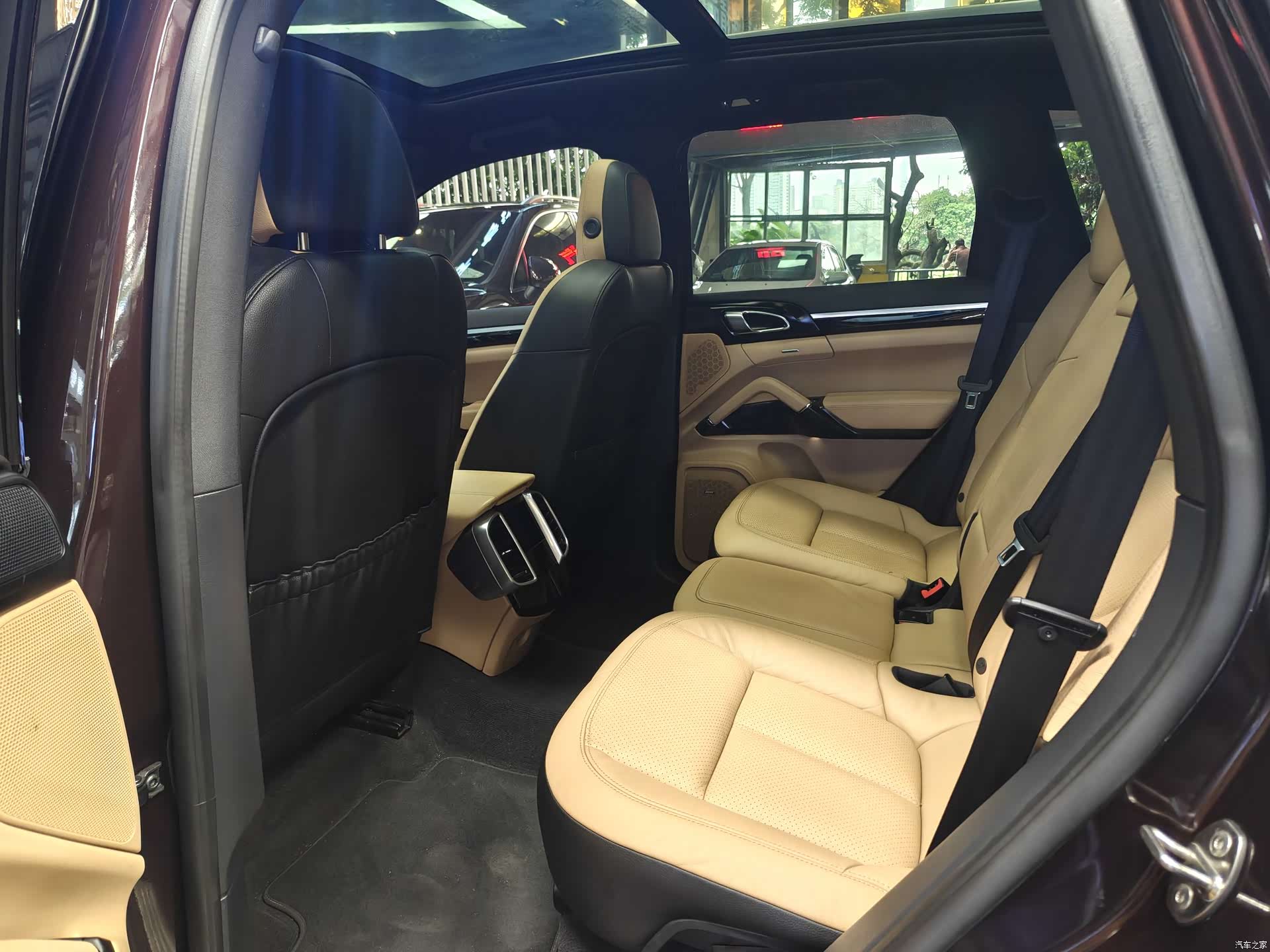 Porsche Cayenne, 2015 6