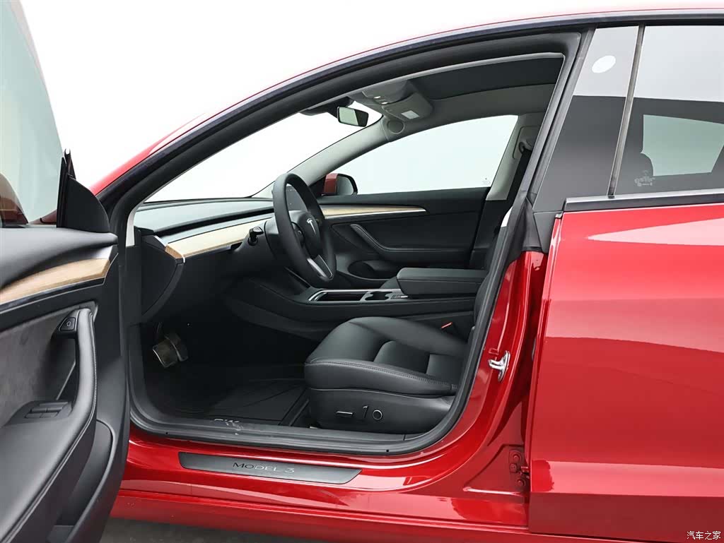 Tesla Model 3, 2021 13