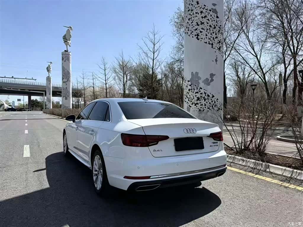 Audi A4L, 2019 25