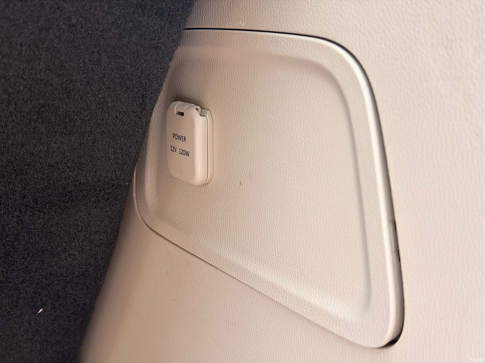 Maxus G90, 2023 51
