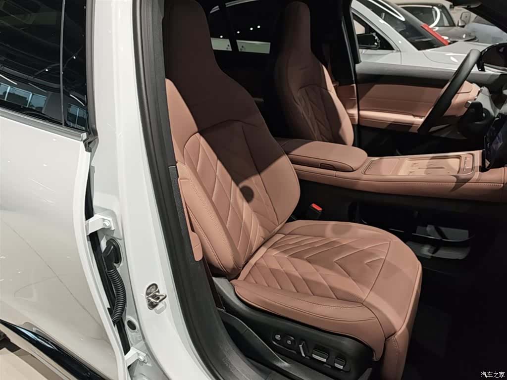 NIO EC6, 2025 25