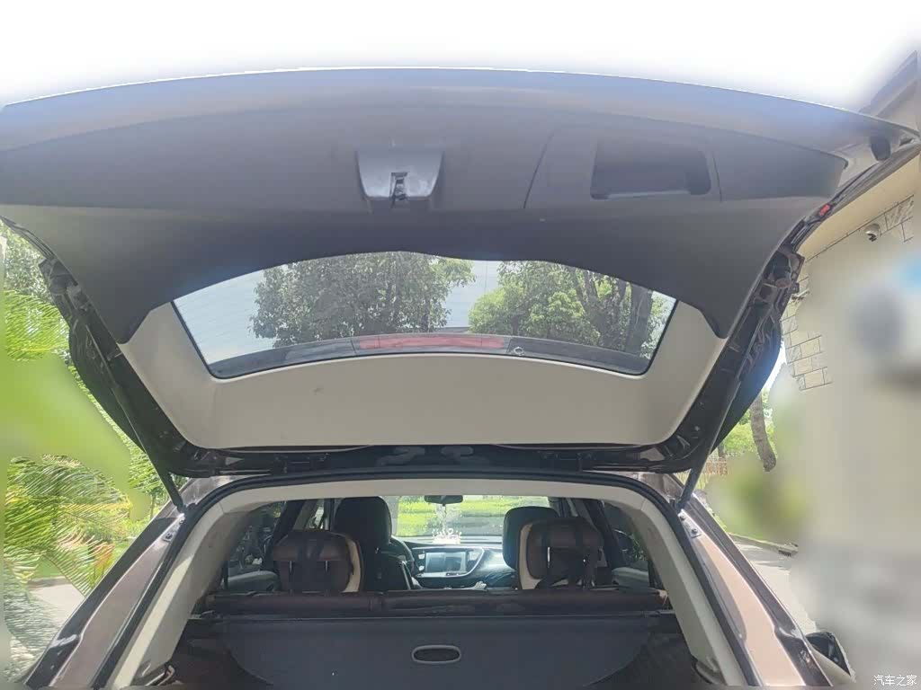 Buick Envision Plus, 2022 10