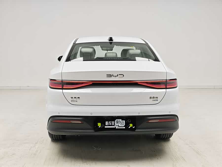 BYD Hai Bao 05 DM-i 2025, фото 5