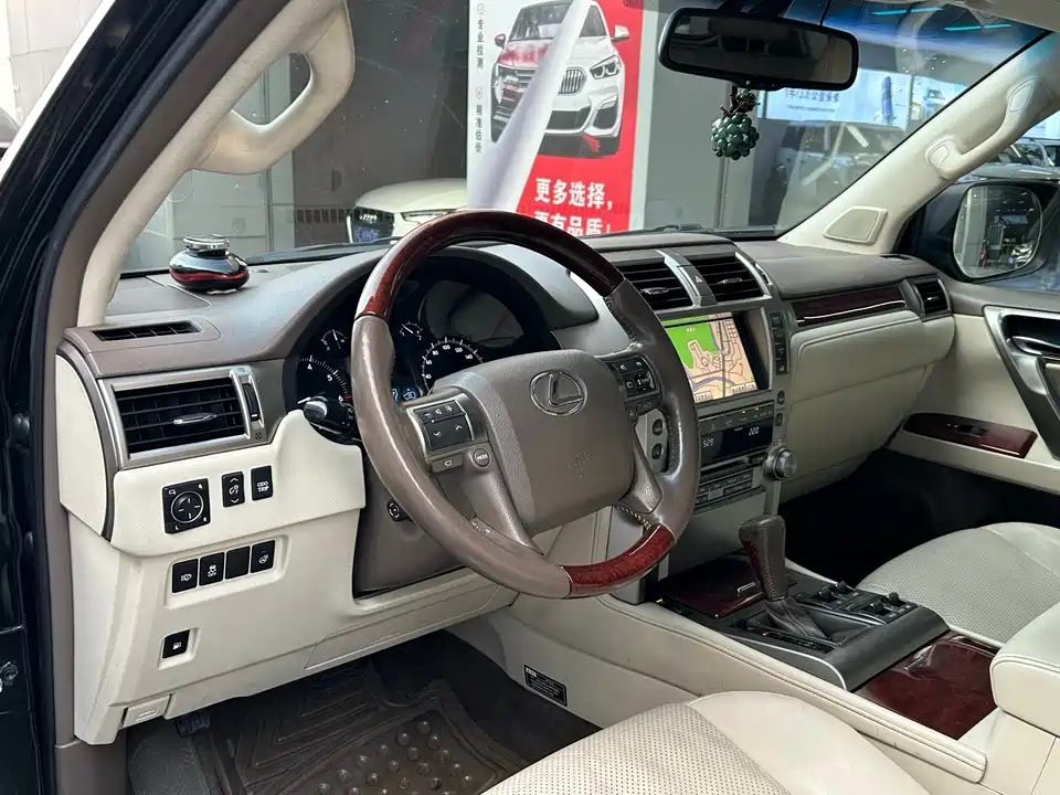 Lexus GX