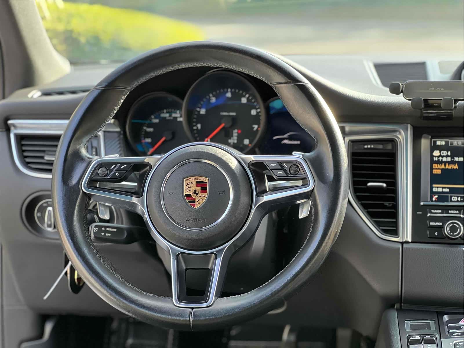 Porsche Macan, 2016 10
