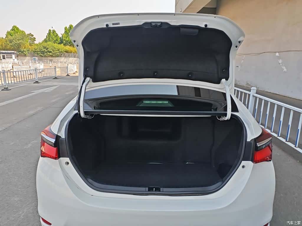 Toyota Corolla, 2018 19