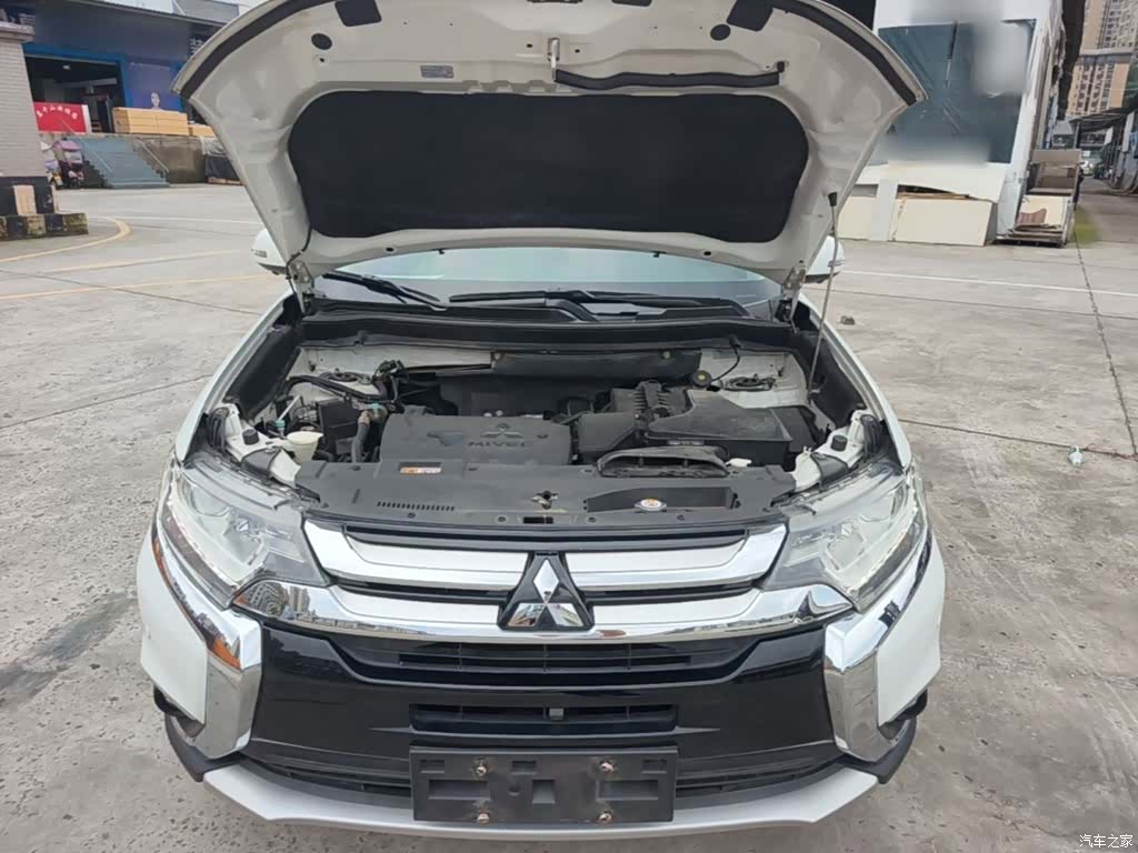 Mitsubishi Outlander, 2018 20