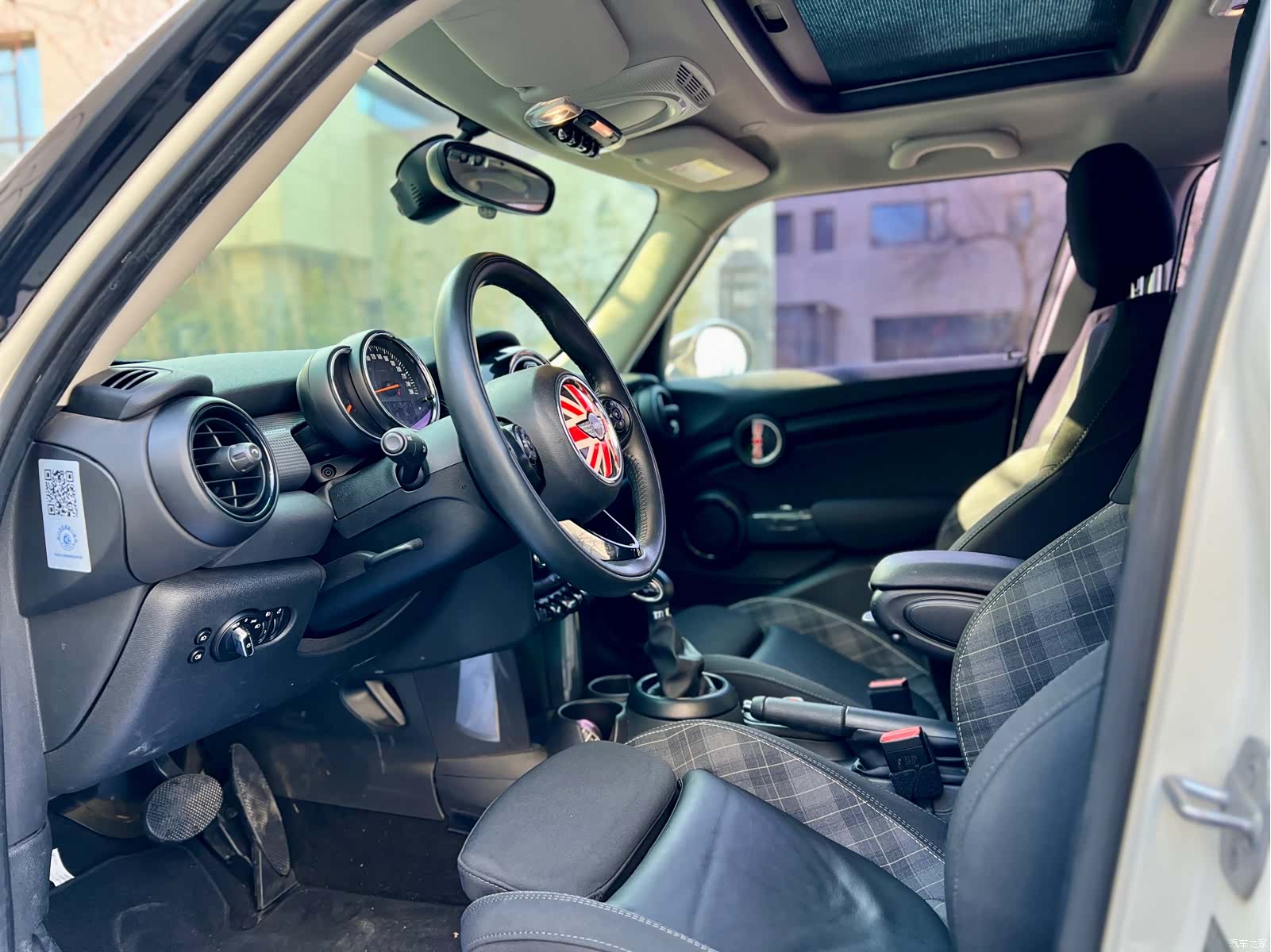 Mini Cooper, 2018 все фото