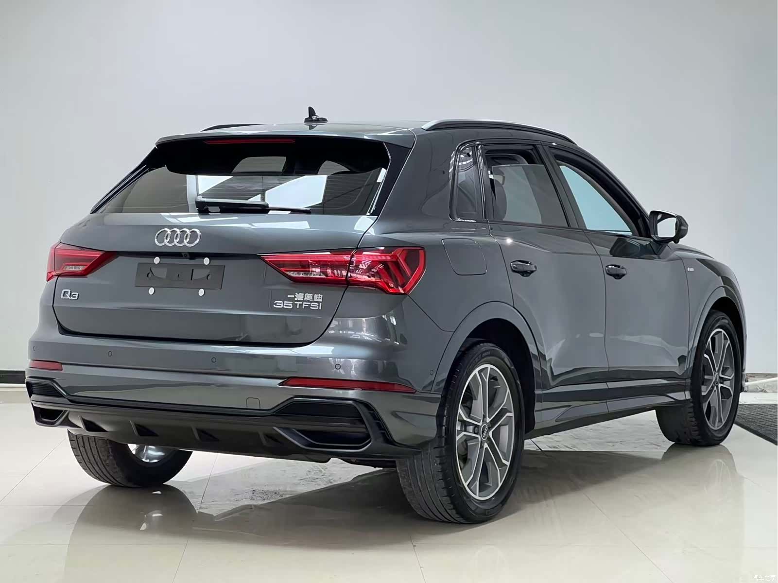 Audi Q3, 2022 6