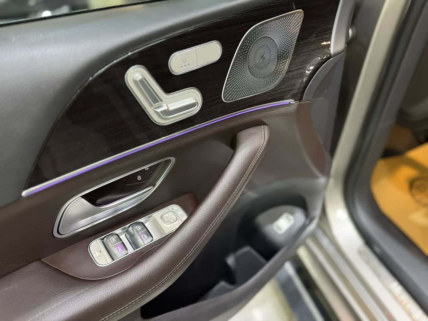 Mercedes-Benz GLE, 2020 3