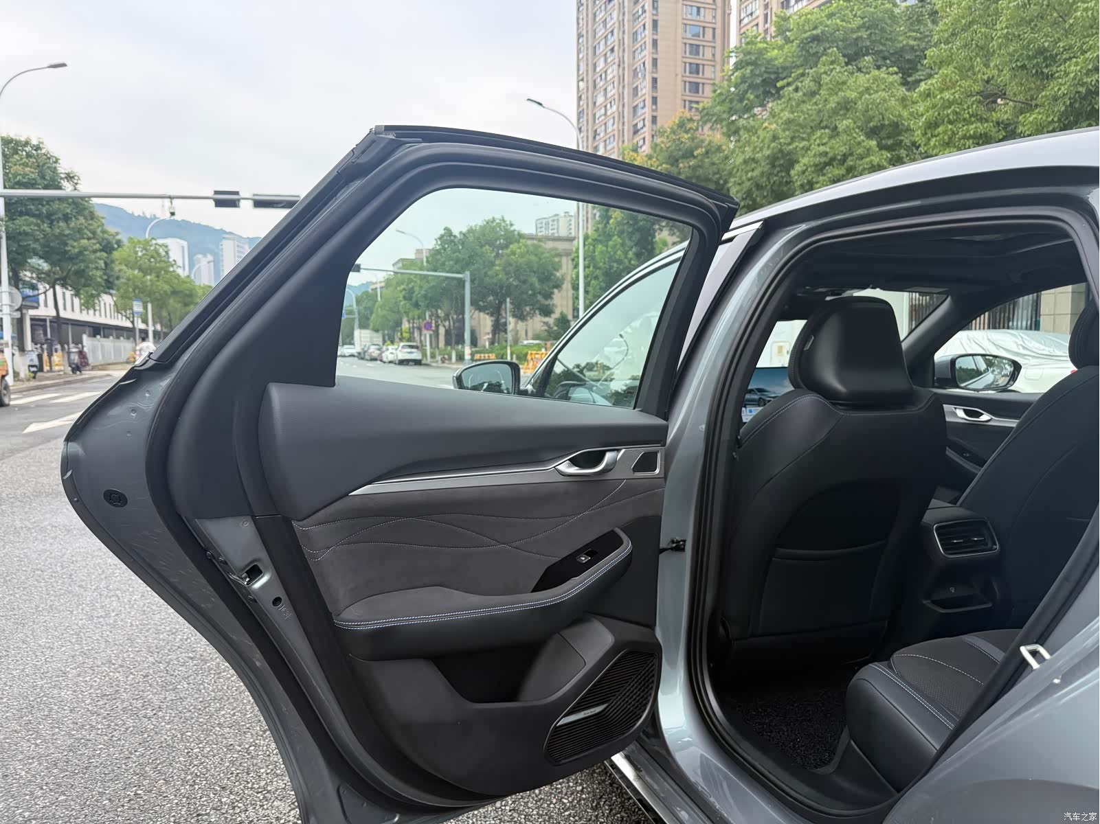 Geely Preface, 2025 12