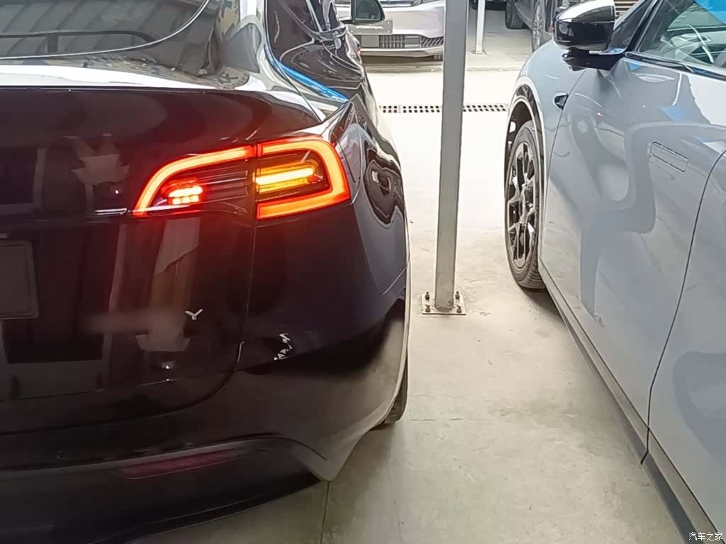Tesla Model Y, 2021 8