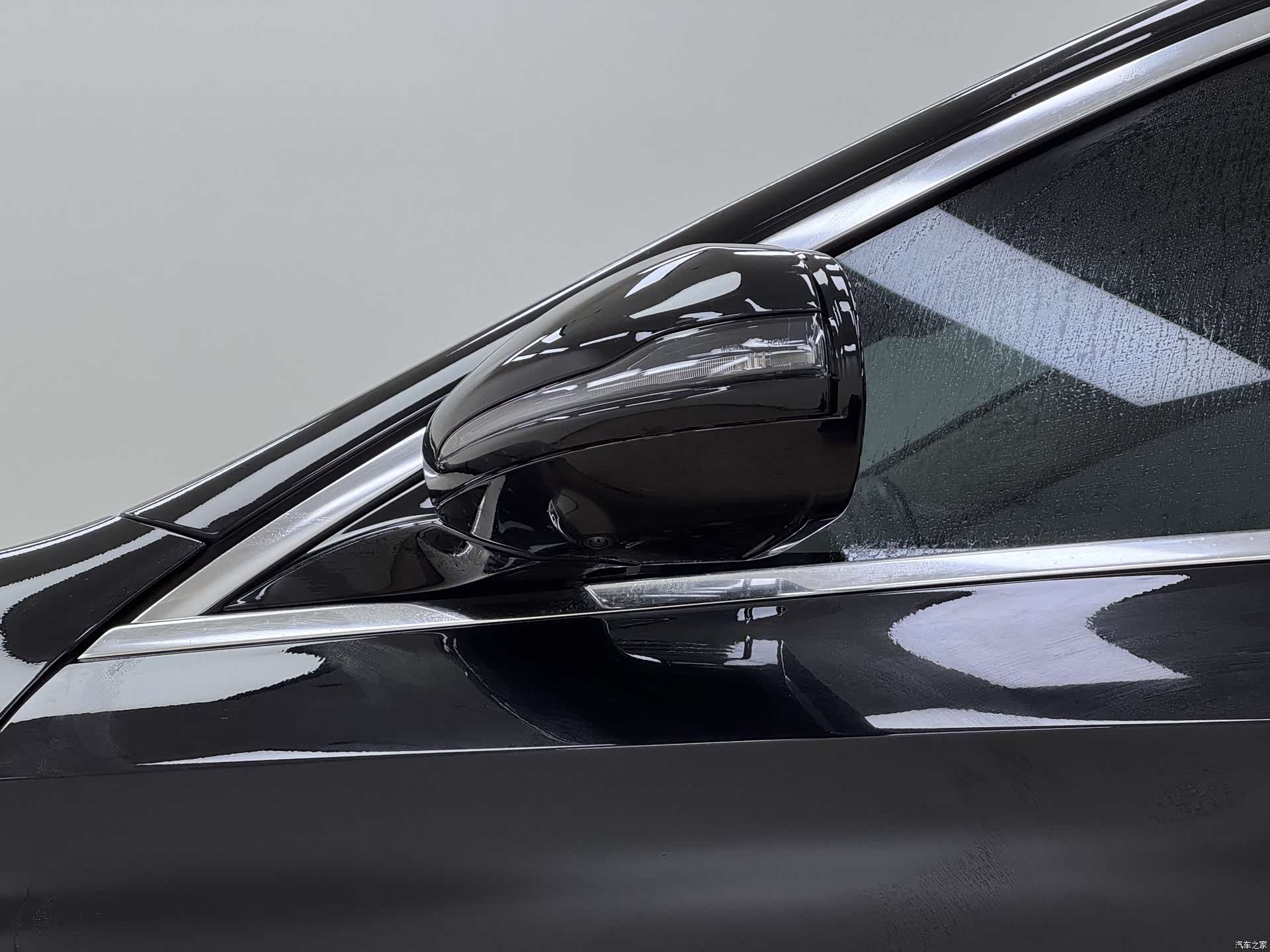 Mercedes-Benz E-Class, 2022 34
